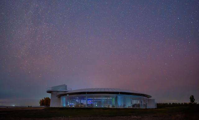 (261011) -- HARBIN, Oct. 11, 2026 (Xinhua) -- This photo taken on Oct. 11, 2026 shows the aurora observed from the Mongolian Autonomous County of Dorbod, northeast China's Heilongjiang Province. (Photo by Chi Shiyong/Xinhua)