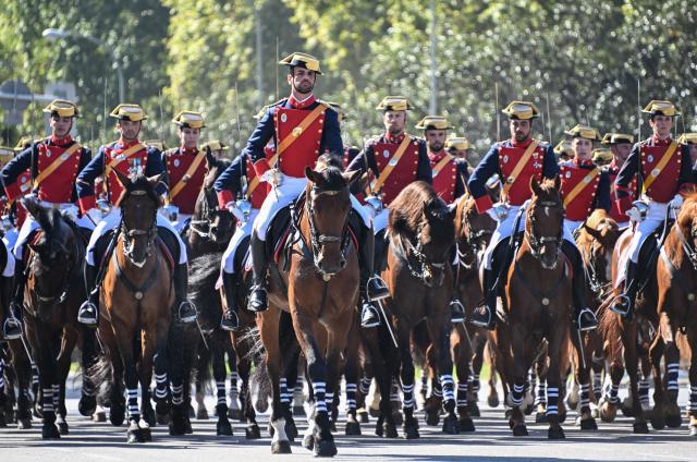 (261012) -- MADRID, Oct. 12, 2026 (Xinhua) -- A military parade is held to commemorate the National Day in Madrid, Spain, Oct. 12, 2026. (Xinhua/Cheng Min)