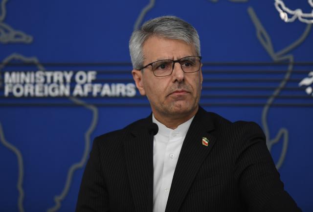 (261013) -- TEHRAN, Oct. 13, 2026 (Xinhua) -- Iran's Foreign Ministry spokesman Esmaeil Baghaei attends a weekly press conference in Tehran, Iran, Oct. 12, 2026. Baghaei said on Monday the country is reviewing the latest points raised by the United States in response to Iran's positions and will convey its views to mediators as soon as the review is concluded. (Xinhua/Shadati)