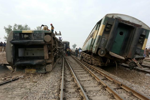 (261013) -- MULTAN, Oct. 13, 2026 (Xinhua) -- This photo taken on Oct. 13, 2026 shows the site of a train derailment accident in Multan district of Punjab province, Pakistan. At least five passengers were killed and 30 others injured after all 14 carriages of a passenger train derailed in Pakistan's eastern Punjab province early Tuesday morning, police said.
   "The accident occurred in Multan district when the Rehman Baba Express, traveling from the southern port city of Karachi to the northwestern city of Peshawar, went off the tracks," police sources from the district told Xinhua. (Photo by Ibrahim Mansoor/Xinhua)