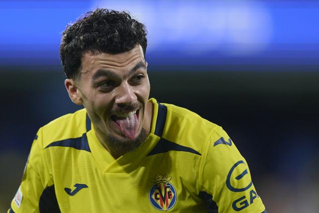 (261014) -- VILLARREAL, Oct. 14, 2026 (Xinhua) -- Georges Mikautadze of Villarreal celebrates a goal during the UEFA Champions League League Stage match between Villarreal and Napoli in Villarreal, Spain, Oct. 13, 2026. (Str/Xinhua)