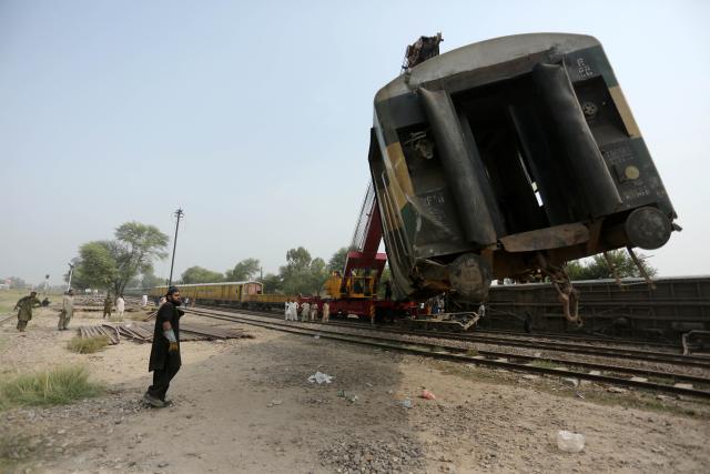 (261014) -- BEIJING, Oct. 14, 2026 (Xinhua) -- This photo taken on Oct. 13, 2026 shows the site of a train derailment accident in Multan district of Punjab province, Pakistan. At least five passengers were killed and 30 others injured after all 14 carriages of a passenger train derailed in Pakistan's eastern Punjab province early Tuesday morning, police said. (Photo by Ibrahim Mansoor/Xinhua)