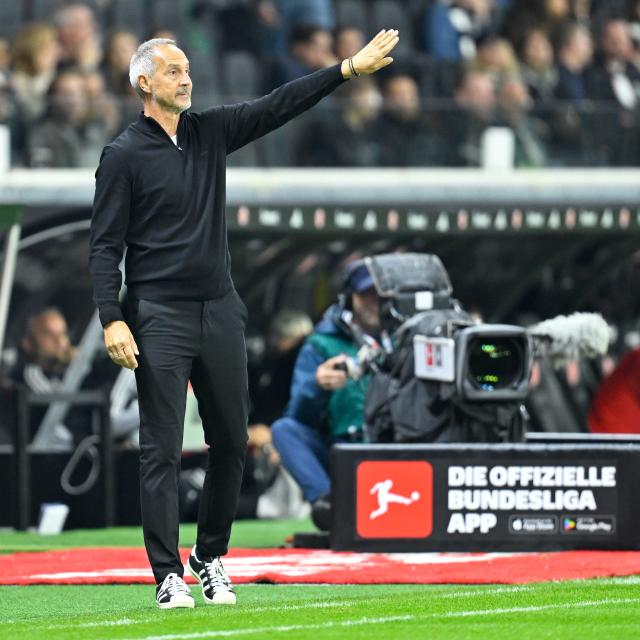 (261017) -- FRANKFURT, Oct. 17, 2026 (Xinhua) -- Adi Huetter, head coach of Eintracht Frankfurt, gestures during the German first division Bundesliga football match between Eintracht Frankfurt and FC Cologne in Frankfurt, Germany, Oct. 16, 2026. (Photo by Ulrich Hufnagel/Xinhua)