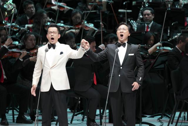 (261017) -- SHANGHAI, Oct. 17, 2026 (Xinhua) -- The opening performance of the 25th China Shanghai International Arts Festival and the inaugural concert of the Shanghai Grand Opera House is staged in Shanghai, east China, Oct. 17, 2026. The arts festival kicked off here on Saturday, and will last until Nov. 15. (Xinhua/Wang Xiang)