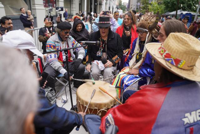 (261018) -- NEW YORK, Oct. 18, 2026 (Xinhua) -- Artists sing traditional songs of indigenous people in New York, the United States, Oct. 17, 2026. The 5th Annual National Indigenous Peoples of the Americas Parade was held here on Saturday. (Xinhua/Zhang Fengguo)