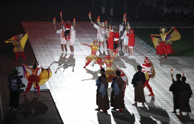 (261018) -- NAGOYA, Oct. 18, 2026 (Xinhua) -- Artists perform during the opening ceremony of the Aichi-Nagoya Asian Para Games in Nagoya, Japan, Oct. 18, 2026. (Xinhua/Yao Qilin)