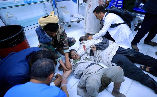 (261018) -- SAADA, Oct. 18, 2026 (Xinhua) -- Injured people are transferred to a hospital after a Saudi airstrike in Saada province, Yemen, on Oct. 18, 2026. Houthi-run al-Masirah TV reported that 10 people were killed and 23 others injured in an alleged Saudi airstrike Sunday on a house in Yemen's northern province of Saada. (Houthi Media Center/Handout via Xinhua)