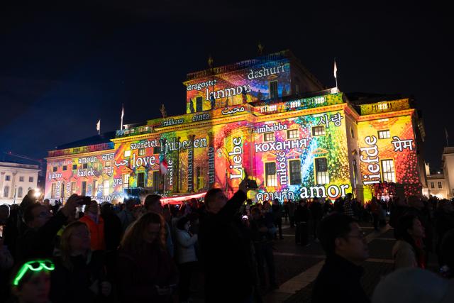 (261019) -- BERLIN, Oct. 19, 2026 (Xinhua) -- The illuminated Berlin State Opera is pictured during the 2026 Festival of Lights in Berlin, Germany, Oct. 18, 2026. The festival was held here from Oct. 9 to 18. (Xinhua/Zhang Haofu)