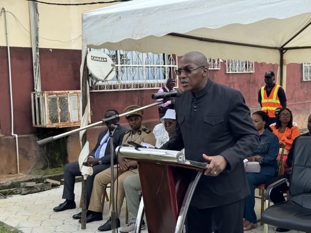 (261019) -- MEYOMESSALA, Oct. 19, 2026 (Xinhua) -- This photo taken by a mobile phone on Oct. 16, 2026 shows Cameroonian Minister of Public Health Manaouda Malachie delivering a speech at the site of a free medical consultation campaign conducted by the 25th Chinese medical team in Meyomessala, Cameroon. The 25th Chinese medical team in Cameroon conducted a free medical consultation campaign in Meyomessala in the country's South Region from Thursday to Saturday.
   Cameroonian Minister of Public Health Manaouda Malachie visited the campaign site on Friday and praised the Chinese medical team's work in Cameroon. (The 25th Chinese medical team in Cameroon/Handout via Xinhua)