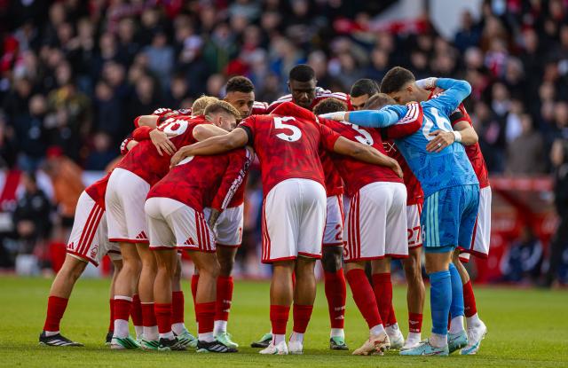 (261019) -- NOTTINGHAM, Oct. 19, 2026 (Xinhua) -- Nottingham Forest players form a pre-match huddle before the English Premier League match between Nottingham Forest FC and Arsenal FC in Nottingham, Britain, on Oct. 18, 2026. (Xinhua)
FOR EDITORIAL USE ONLY. NOT FOR SALE FOR MARKETING OR ADVERTISING CAMPAIGNS. NO USE WITH UNAUTHORIZED AUDIO, VIDEO, DATA, FIXTURE LISTS, CLUB/LEAGUE LOGOS OR "LIVE" SERVICES. ONLINE IN-MATCH USE LIMITED TO 45 IMAGES, NO VIDEO EMULATION. NO USE IN BETTING, GAMES OR SINGLE CLUB/LEAGUE/PLAYER PUBLICATIONS.