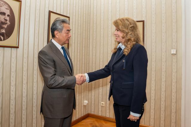 (261019) -- SOFIA, Oct. 19, 2026 (Xinhua) -- Bulgarian President Iliana Iotova meets with visiting Chinese Foreign Minister Wang Yi, also a member of the Political Bureau of the Communist Party of China Central Committee, in Sofia, Bulgaria, Oct. 19, 2026. (Xinhua/Peng Ziyang)
