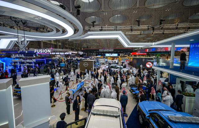 (261020) -- DOHA, Oct. 20, 2026 (Xinhua) -- People visit the Milipol Qatar 2026, an international event for homeland security and civil defense, at Doha Exhibition and Convention Center in Doha, Qatar, Oct. 20, 2026. The three-day exhibition attracted more than 270 exhibitors. (Photo by Nikku/Xinhua)