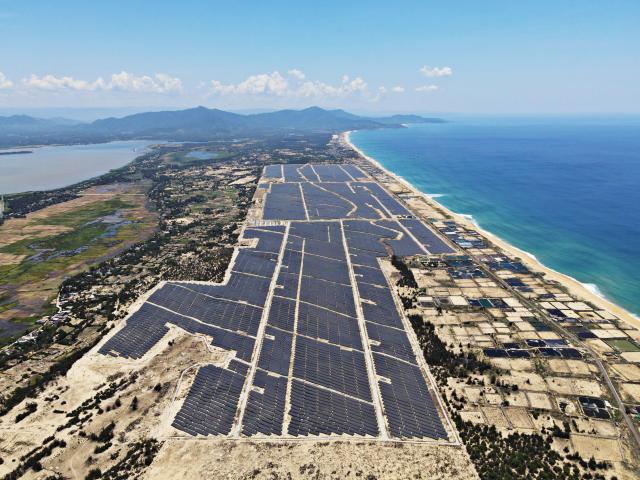 (261020) -- GIA LAI, Oct. 20, 2026 (Xinhua) -- An aerial drone photo taken on Aug. 24, 2022 shows a view of the 330-megawatt Phu My Solar Power Plant in Gia Lai province in Vietnam. TO GO WITH "Roundup: Fueling developing world's energy transition, China takes green energy global " (Xinhua)