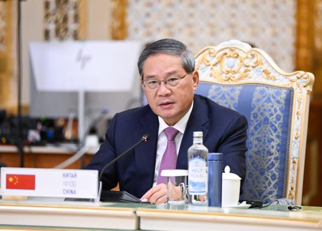 (261020) -- DUSHANBE, Oct. 20, 2026 (Xinhua) -- Chinese Premier Li Qiang attends the 25th meeting of the Council of Heads of Government (Prime Ministers) of Member States of the Shanghai Cooperation Organization (SCO) in Dushanbe, Tajikistan, Oct. 20, 2026. (Xinhua/Shen Hong)