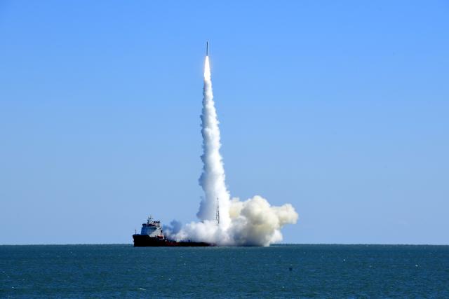 (261021) -- RIZHAO, Oct. 21, 2026 (Xinhua) -- The CERES-1 Y8 carrier rocket carrying a new satellite blasts off from the waters near the city of Rizhao, east China's Shandong Province, Oct. 21, 2026. China launched a rocket from the ocean waters near the city of Rizhao in east China's Shandong Province on Wednesday, placing a new satellite into planned orbit.
  The CERES-1 Y8 carrier rocket blasted off at 11:39 a.m. (Beijing Time).
  The Taiyuan Satellite Launch Center carried out this offshore launch. (Xinhua/Guo Xulei)