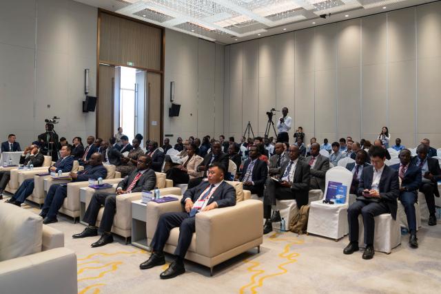 (261022) -- NAIROBI, Oct. 22, 2026 (Xinhua) -- Participants attend the Nairobi satellite forum for the Annual Conference of Financial Street Forum 2026 in Nairobi, Kenya, Oct. 21, 2026. Kenya on Wednesday hosted senior government officials, financial institutions, and development partners from Africa and China for a high-level forum aimed at unlocking new investment and financing opportunities under the Belt and Road Initiative (BRI).
   The event served as the Nairobi satellite forum for the Annual Conference of Financial Street Forum 2026, marking the first time the forum has set up a venue in Africa.
  TO GO WITH "Financial Street Forum parallel event debuted in Kenya to drive BRI cooperation" (Xinhua/Ni Yuanshi)