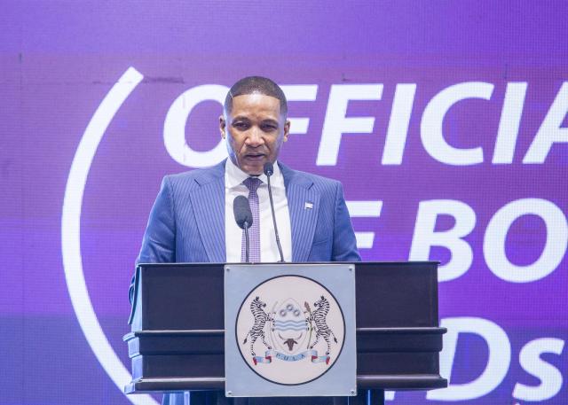 (261022) -- GABORONE, Oct. 22, 2026 (Xinhua) -- Botswanan President Duma Boko makes the remarks at the launch of the inaugural meeting of the 28-member Botswana End Malaria and NTDs Council in Tlokweng, near Gaborone, the capital of Botswana, Oct. 22, 2026. Botswana launched a national council on malaria and neglected tropical diseases (NTDs) elimination Thursday, as Botswanan President Duma Boko pledged to see the country certified malaria-free by 2029. (Photo by Tshekiso Tebalo/Xinhua)