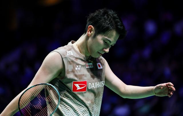 (261023) -- PARIS, Oct. 23, 2026 (Xinhua) -- Watanabe Koki of Japan reacts during the men's singles 1/8 final match between Moh. Zaki Ubaidillah of Indonesia and Watanabe Koki of Japan at the French Open badminton tournament in Paris, France, Oct. 22, 2026. (Xinhua/Wu Huiwo)