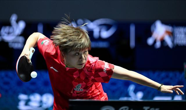 (261023) -- TASHKENT, Oct. 23, 2026 (Xinhua) -- Wang Yidi of China serves against Harimoto Miwa of Japan during the women's teams final between China and Japan at the 29th ITTF-Asian Table Tennis Championships in Tashkent, Uzbekistan, Oct. 22, 2026. (Xinhua/Feng Kaihua)