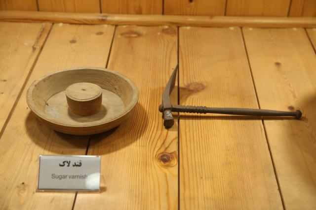 (261023) -- LAHIJAN, Oct. 23, 2026 (Xinhua) -- This photo taken on Oct. 20, 2026 shows exhibits at the National Tea Museum of Iran in Lahijan, Iran. (Xinhua/Shadati)