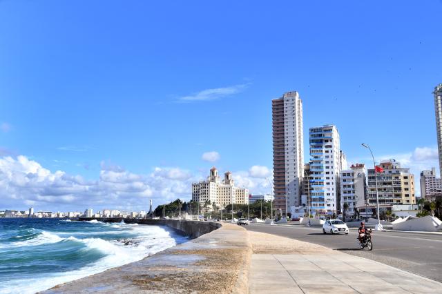 (261024) -- HAVANA, Oct. 24, 2026 (Xinhua) -- Vehicles run along the Malecon in Havana, Cuba, Oct. 23, 2026.
  Cuban Foreign Minister Bruno Rodriguez Friday denounced a new threat of military intervention against the Caribbean nation by U.S. President Donald Trump.
  In a post on X, Rodriguez rejected "any threat regarding U.S. ambitions toward Cuba" in response to remarks by Trump, who said Friday that U.S. ships "will pass" Cuba on their way back from Iran. (Photo by Joaquin Hernandez/Xinhua)