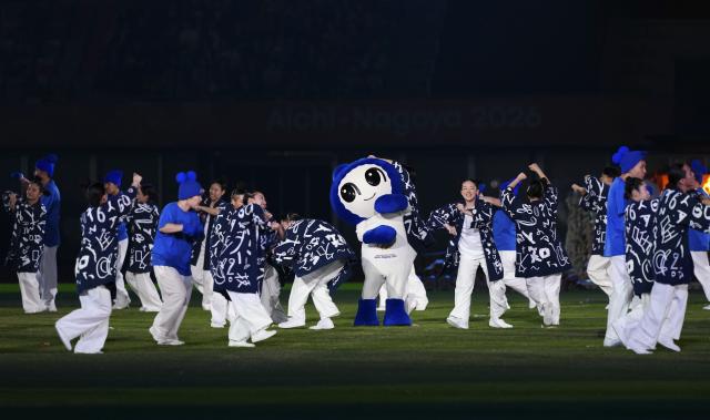 (261024) -- NAGOYA, Oct. 24, 2026 (Xinhua) -- Artists perform during the closing ceremony of the Aichi-Nagoya Asian Para Games in Nagoya, Japan, Oct. 24, 2026. (Xinhua/Jia Haocheng)