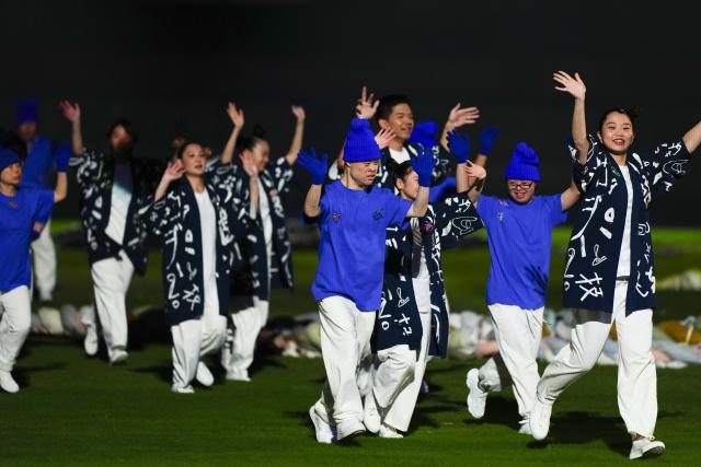 (261024) -- NAGOYA, Oct. 24, 2026 (Xinhua) -- Artists perform during the closing ceremony of the Aichi-Nagoya Asian Para Games in Nagoya, Japan, Oct. 24, 2026. (Xinhua/Jia Haocheng)