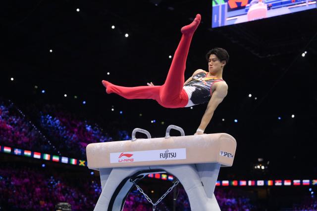 (261025) -- ROTTERDAM, Oct. 25, 2026 (Xinhua) -- Hashimoto Daiki of Japan competes during the men's pommel horse final at the Artistic Gymnastics World Championships 2026 in Rotterdam, the Netherlands, Oct. 24, 2026. (Xinhua/Weng Xinyang)