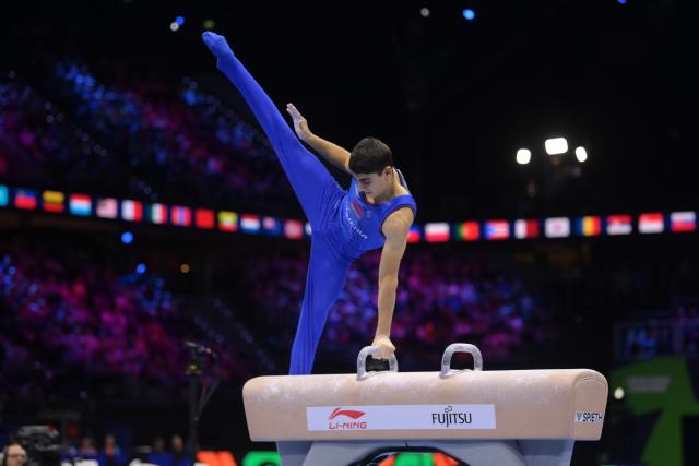 (261025) -- ROTTERDAM, Oct. 25, 2026 (Xinhua) -- Hamlet Manukyan of Armenia competes during the men's pommel horse final at the Artistic Gymnastics World Championships 2026 in Rotterdam, the Netherlands, Oct. 24, 2026. (Xinhua/Weng Xinyang)