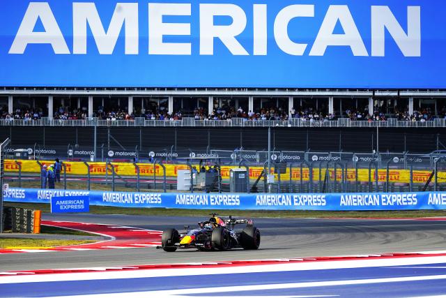 (261025) -- AUSTIN, Oct. 25, 2026 (Xinhua) -- Red Bull Racing's driver Max Verstappen of the Netherlands competes during the qualifying session of the Formula One United States Grand Prix, in Austin, Texas, the United States, Oct. 24, 2026. (Xinhua/Wu Xiaoling)