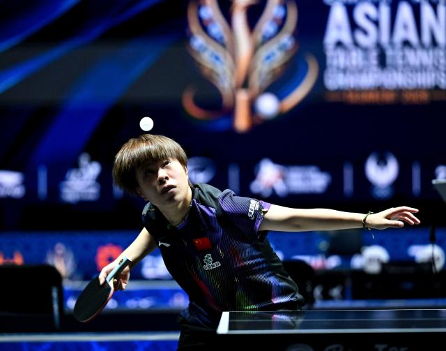(261025) -- TASHKENT, Oct. 25, 2026 (Xinhua) -- Wang Yidi of China serves during the women's singles semifinals against Chen Yi of China at the 29th ITTF-Asian Table Tennis Championships in Tashkent, Uzbekistan, Oct. 25, 2026. (Xinhua/Feng Kaihua)