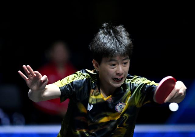 (261025) -- TASHKENT, Oct. 25, 2026 (Xinhua) -- Kuo Guan-Hong of Chinese Taipei hits a return during the men's singles semifinal against Li Tianyang of China at the 29th ITTF-Asian Table Tennis Championships in Tashkent, Uzbekistan, Oct. 25, 2026. (Xinhua/Feng Kaihua)