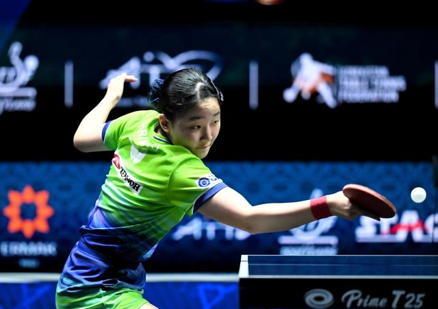 (261025) -- TASHKENT, Oct. 25, 2026 (Xinhua) -- Harimoto Miwa of Japan hits a return during the women's singles semifinal against Kuai Man of China at the 29th ITTF-Asian Table Tennis Championships in Tashkent, Uzbekistan, Oct. 25, 2026. (Xinhua/Feng Kaihua)