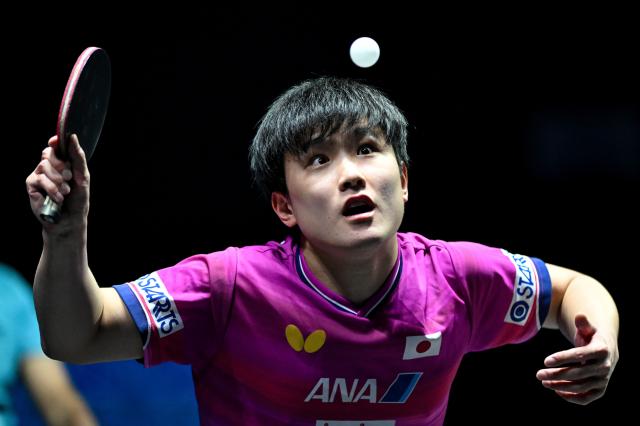 (261025) -- TASHKENT, Oct. 25, 2026 (Xinhua) -- Harimoto Tomokazu of Japan serves during the men's singles final against Li Tianyang of China at the 29th ITTF-Asian Table Tennis Championships in Tashkent, Uzbekistan, Oct. 25, 2026. (Xinhua/Feng Kaihua)