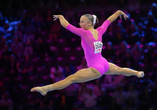 (261026) -- ROTTERDAM, Oct. 26, 2026 (Xinhua) -- Claire Pease of the United States competes during the women's floor exercise final at the Artistic Gymnastics World Championships 2026 in Rotterdam, the Netherlands, Oct. 25, 2026. (Xinhua/Weng Xinyang)