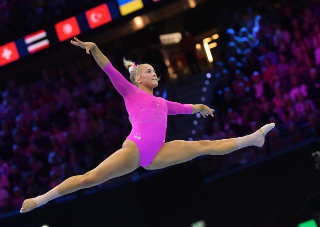 (261026) -- ROTTERDAM, Oct. 26, 2026 (Xinhua) -- Reese Esponda of the United States competes during the women's floor exercise final at the Artistic Gymnastics World Championships 2026 in Rotterdam, the Netherlands, Oct. 25, 2026. (Xinhua/Weng Xinyang)
