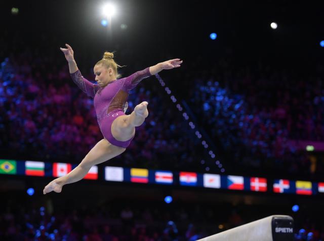 (261026) -- ROTTERDAM, Oct. 26, 2026 (Xinhua) -- Flavia Saraiva of Brazil competes during the women's balance beam final at the Artistic Gymnastics World Championships 2026 in Rotterdam, the Netherlands, Oct. 25, 2026. (Xinhua/Weng Xinyang)
