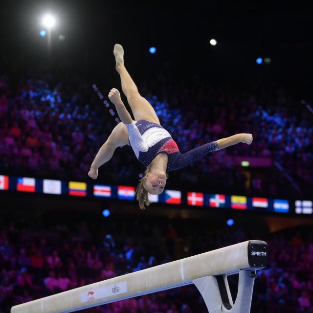 (261026) -- ROTTERDAM, Oct. 26, 2026 (Xinhua) -- Elena Colas of France competes during the women's balance beam final at the Artistic Gymnastics World Championships 2026 in Rotterdam, the Netherlands, Oct. 25, 2026. (Xinhua/Weng Xinyang)