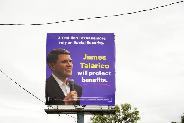 (261027) -- AUSTIN, Oct. 27, 2026 (Xinhua) -- A roadside billboard displays campaign ads for a Democratic candidate in Austin, Texas, the United States, Oct. 26, 2026. The U.S. midterm elections will be held on November 3. (Xinhua/Wu Xiaoling)