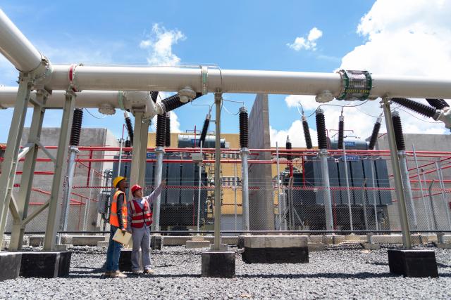 (261028) -- NAKURU, Oct. 28, 2026 (Xinhua) -- Staff members inspect the equipment at Olkaria I Geothermal Power Plant at Hell's Gate National Park in Nakuru County, Kenya, Oct. 19, 2026. TO GO WITH "Feature: Chinese firm helps upgrade Africa's first geothermal power plant in Kenya" (Xinhua/Xie Jianfei)