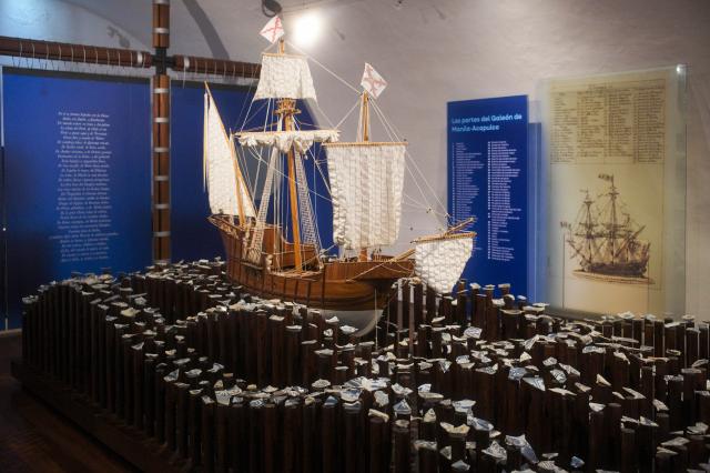 (261028) -- ACAPULCO, Oct. 28, 2026 (Xinhua) -- This photo taken on Oct. 27, 2026 shows a model of a Manila galleon and blue-and-white porcelain exhibits at the Historical Museum of Acapulco Fort of San Diego in Acapulco, Guerrero state, Mexico. The port city of Acapulco on Mexico's Pacific coast was once a major hub for trade between Asia and the Americas. In 1565, a Spanish galleon sailing from the Philippines reached Acapulco, helping establish a trans-Pacific maritime route. For approximately 250 years, the Manila Galleon trade connected Manila in the Philippines with Acapulco in Mexico, carrying Chinese silk, porcelain, and other Asian goods to the Americas and transporting silver from the Americas to Asia. Traces of this historic maritime trade can still be found in Acapulco today, from the centuries-old Fort of San Diego and Chinese porcelain displayed in its museum to models of sailing ships and a monument commemorating the Manila Galleon. (Xinhua/Li Muzi)