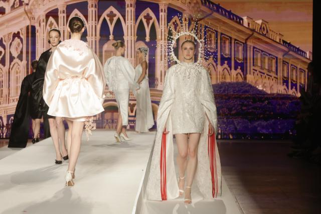 (261030) -- ST. PETERSBURG, Oct. 30, 2026 (Xinhua) -- Models showcase designers' creations at a fashion show in St. Petersburg, Russia, Oct. 29, 2026. A fashion show was held at the Marble Palace of the Russian Museum of Ethnography in St. Petersburg on Thursday evening, featuring the latest creations by Russian designers and showcasing fashion concepts inspired by Russian styles. (Photo by Irina Motina/Xinhua)
