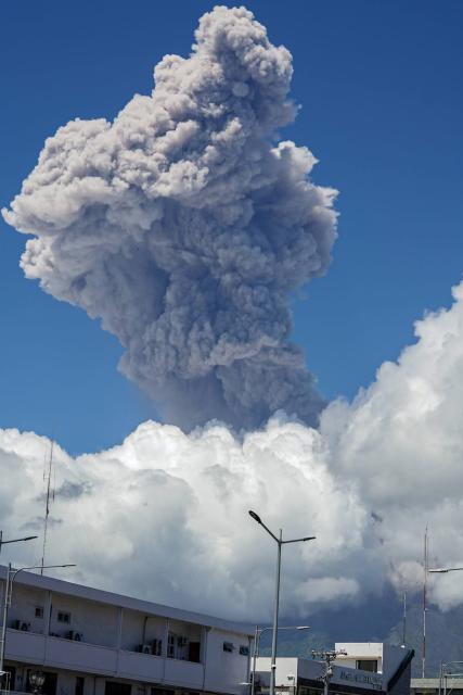 (261030) -- ALBAY PROVINCE, Oct. 30, 2026 (Xinhua) -- A large plume of smoke and ash is seen after the eruption of Mayon Volcano in Albay Province, the Philippines, on Oct. 30, 2026. The Philippines' Mayon Volcano erupted on Friday, said the Philippine Institute of Volcanology and Seismology. (Albay Province Public Information Office/Handout via Xinhua)