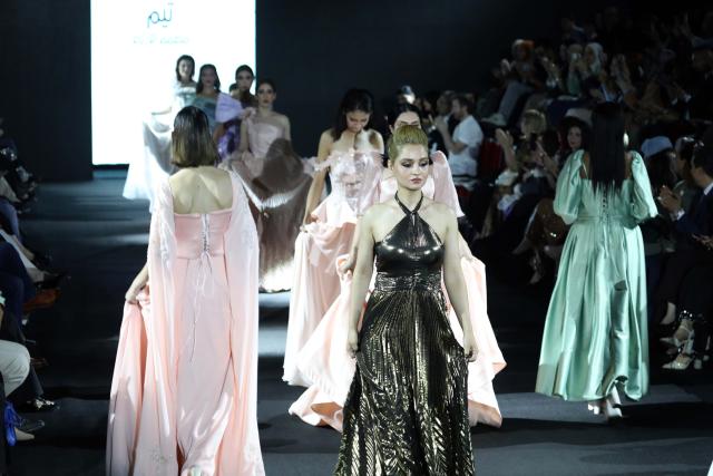 (261030) -- BAGHDAD, Oct. 30, 2026 (Xinhua) -- Models present creations during Baghdad Fashion Week in Baghdad, Iraq, Oct. 29, 2026. (Xinhua/Khalil Dawood)