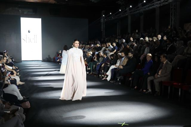 (261030) -- BAGHDAD, Oct. 30, 2026 (Xinhua) -- Models present creations during Baghdad Fashion Week in Baghdad, Iraq, Oct. 29, 2026. (Xinhua/Khalil Dawood)