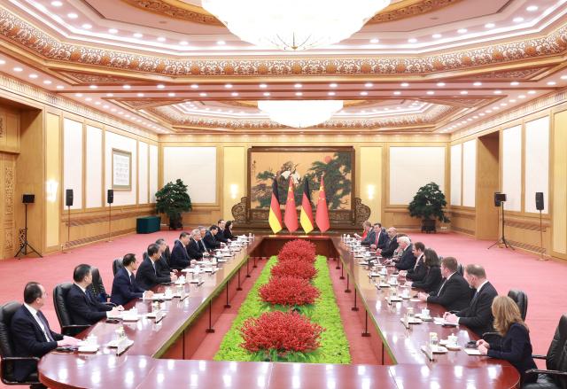 (261030) -- BEIJING, Oct. 30, 2026 (Xinhua) -- Chinese President Xi Jinping holds talks with German President Frank-Walter Steinmeier, who is on a state visit to China, at the Great Hall of the People in Beijing, capital of China, Oct. 30, 2026. (Xinhua/Wang Ye)
