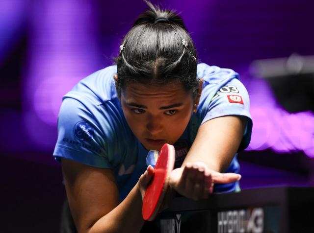 (261031) -- MONTPELLIER, Oct. 31, 2026 (Xinhua) -- Adriana Diaz of Puerto Rico serves during the women's singles round of 16 match between Kuai Man of China and Adriana Diaz of Puerto Rico at the WTT Champions Montpellier 2026 in Montpellier, France, on Oct. 30, 2026. (Xinhua/Wu Huiwo)