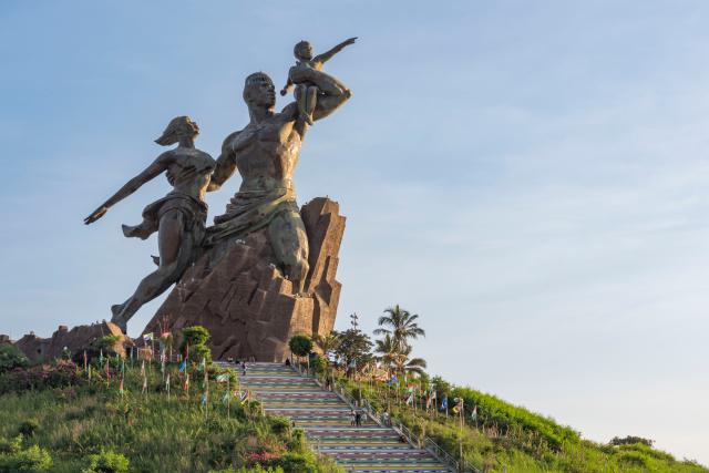 (261031) -- DAKAR, Oct. 31, 2026 (Xinhua) -- This photo taken on Oct. 30, 2026 shows the Monument de la Renaissance Africaine ahead of the Dakar 2026 Youth Olympic Games in Dakar, Senegal. (Xinhua/Xie Jianfei)